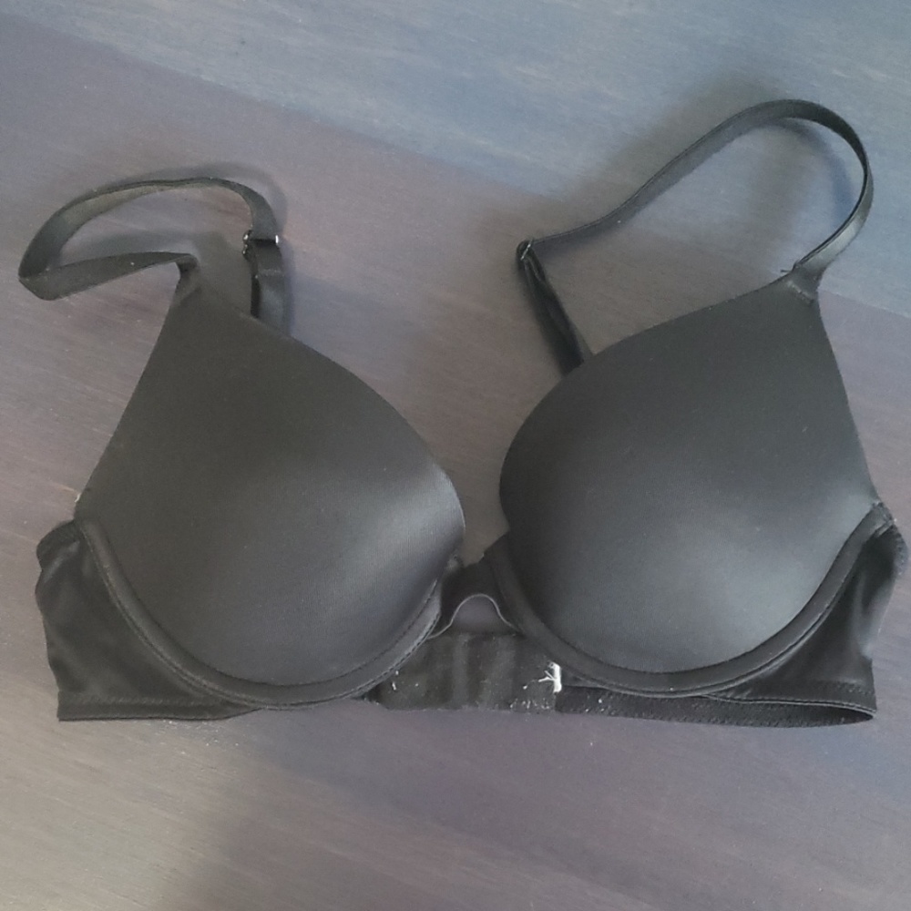 Pink VS bra
